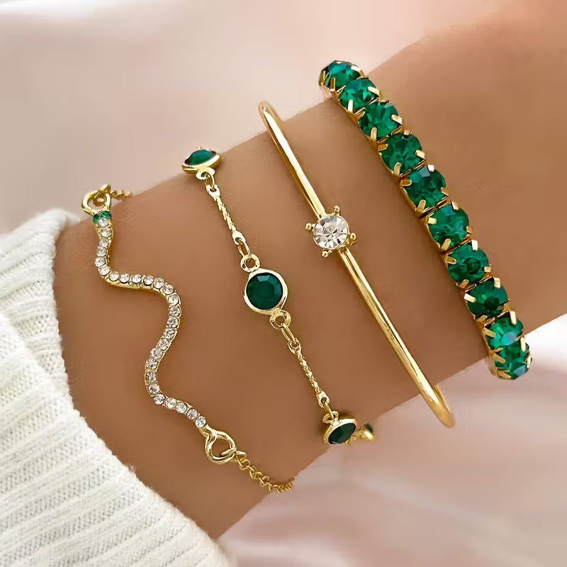Chain Snake-Shaped